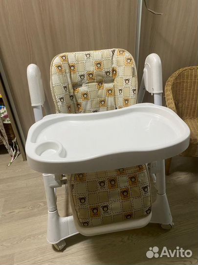 Стульчик для кормления pituso