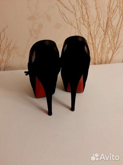 Туфли Nursace р.38 натур замша