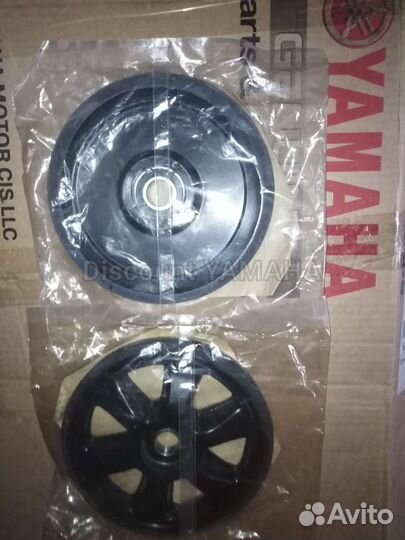 Оригинальный ролик трака Yamaha Venture Nytro