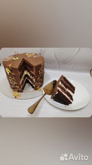 Торты, нарезные пирожные, десерты