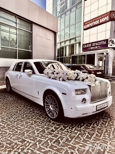 Украшение на свадебную машину