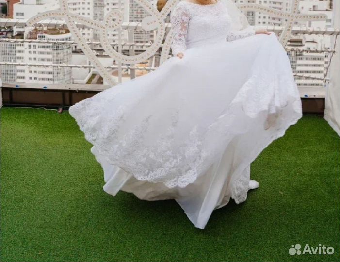 Свадебное платье