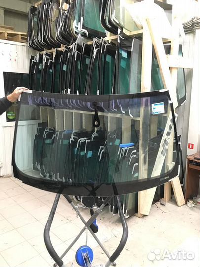 Лобовое стекло на Audi Q5