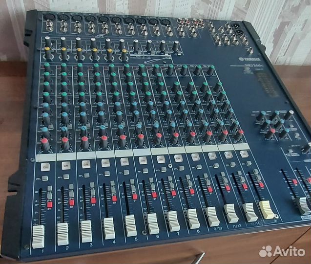 Микшерный пульт yamaha MG166C