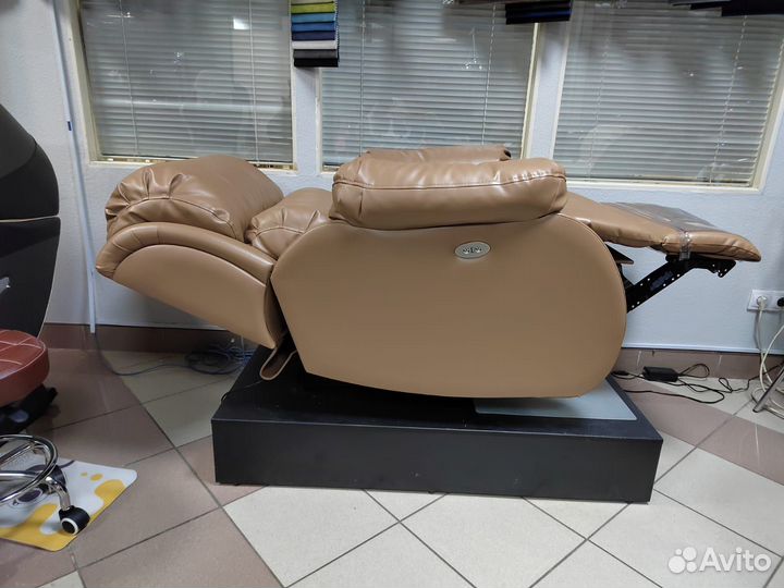 Кресло реклацнер электро в наличии