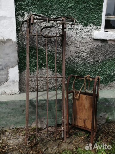 Сани хозяйственные металлические, большие и малые