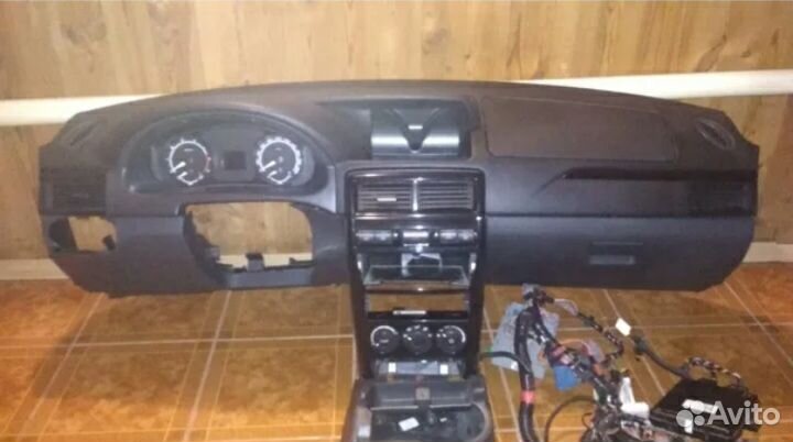 Щиток приборов priora 2