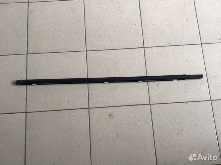 Молдинг передней двери Nissan qashqai