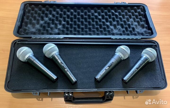 Микрофоны Shure sm58 в кейсе