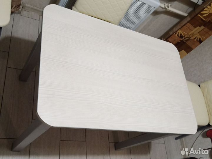 Кухонный стол бу