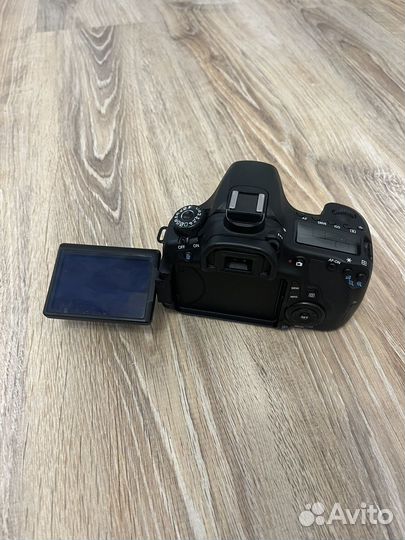 Зеркальный фотоаппарат canon 60d