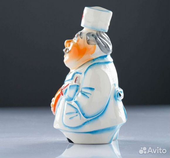 Набор фарфоровый штоф 