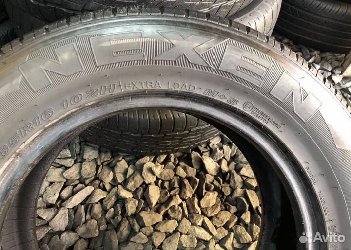 Nexen Roadian HP 215/65 R16