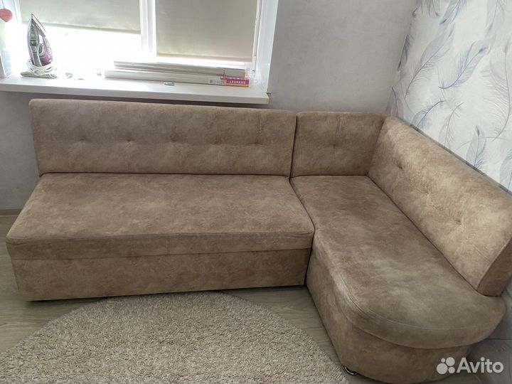 Угловой диван