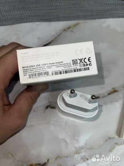 Блок адаптер быстрая зарядка iPhone 20w