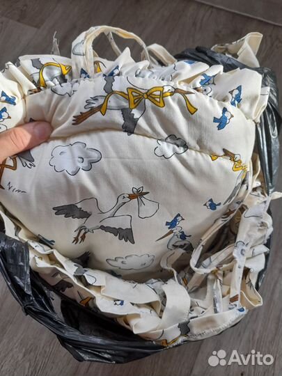 Отдам бесплатно бортики в детскую кроватку