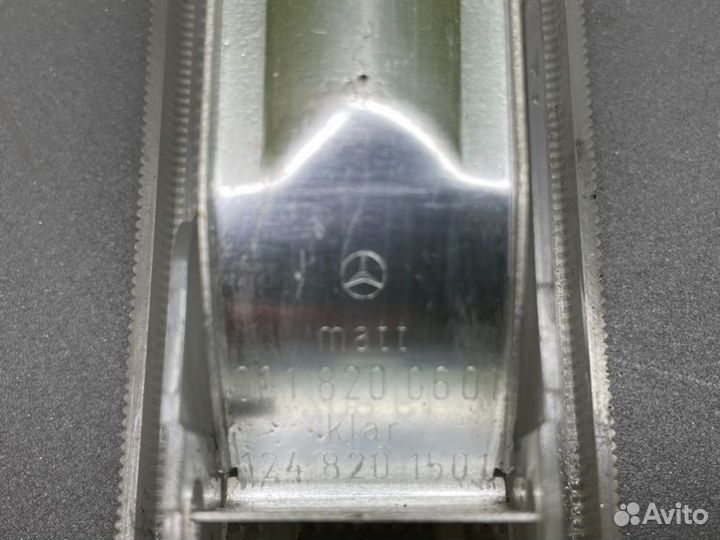 Плафон Mercedes-Benz E-Class W124 M111 2.0 1995