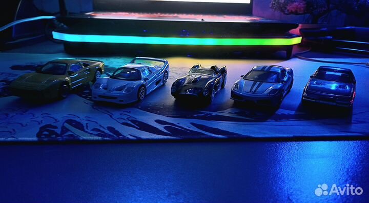 5 машинок Ferrari Shell V-Power