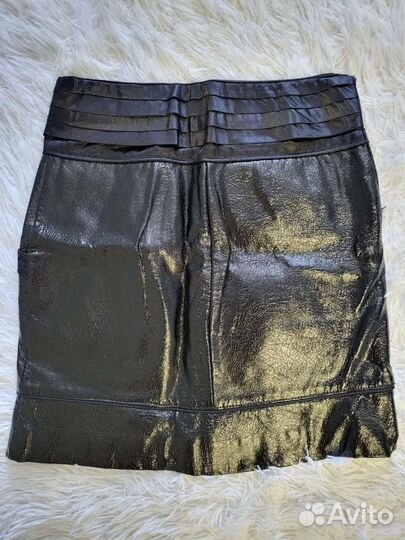 Лакированная юбка