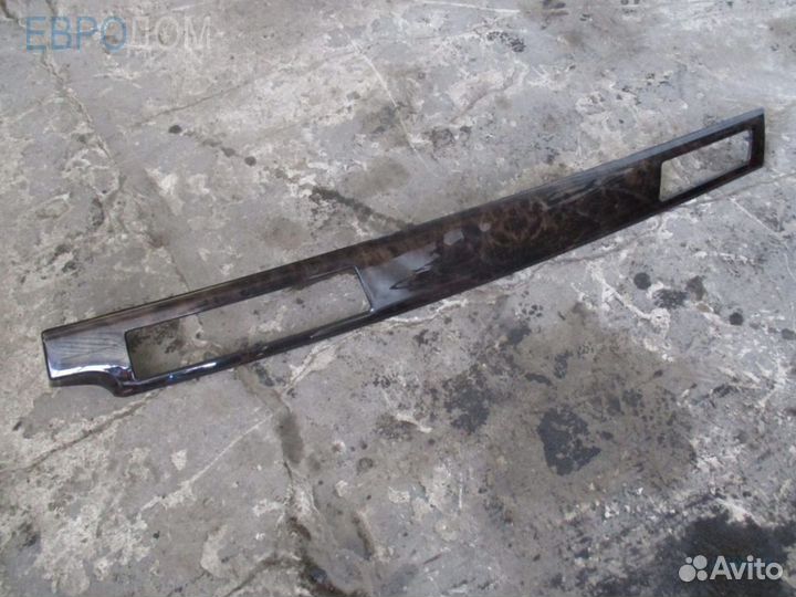 Декоративная накладка парприза правая BMW E60 s1050609