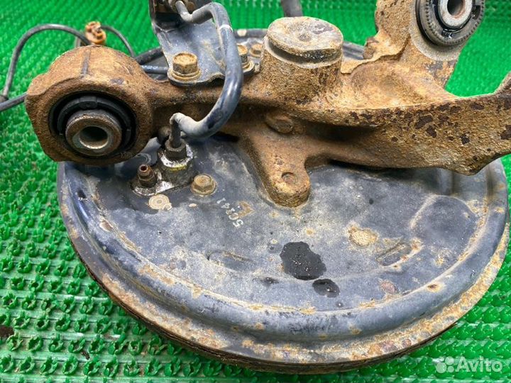 Кулак поворотный задний левый Honda Civic EU1 D15B