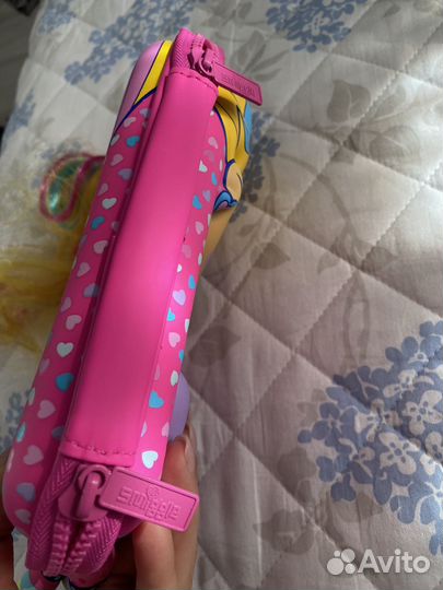 Пенал Smiggle с куколкой каркасный красочный