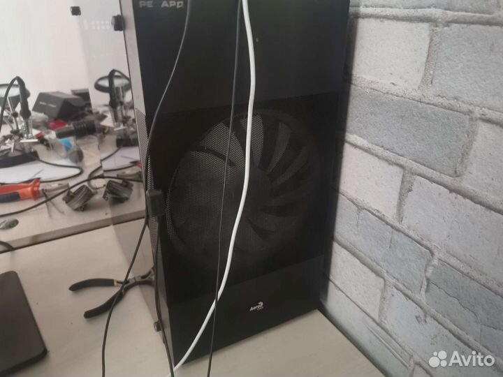 Корпус mini tower aerocool atomic