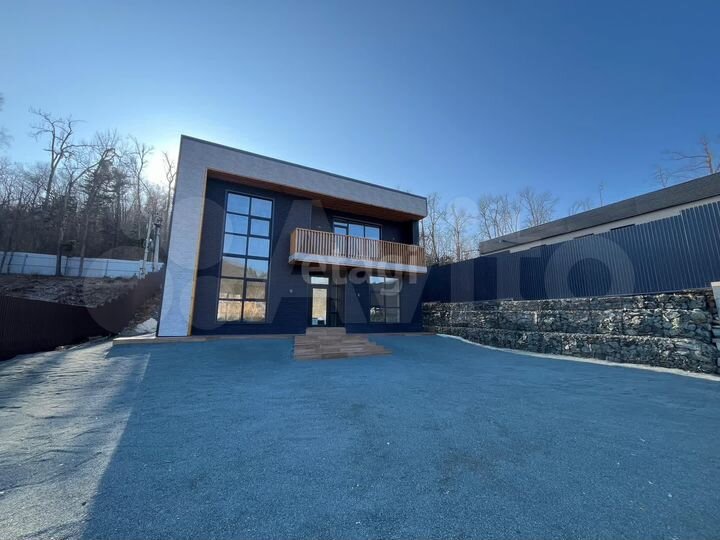 Коттедж 220 м² на участке 8,8 сот.