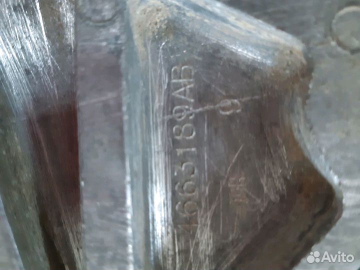 Кронштейн кондиционера Chrysler Sebring