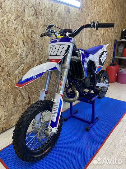 Мотоцикл Husqvarna tc50