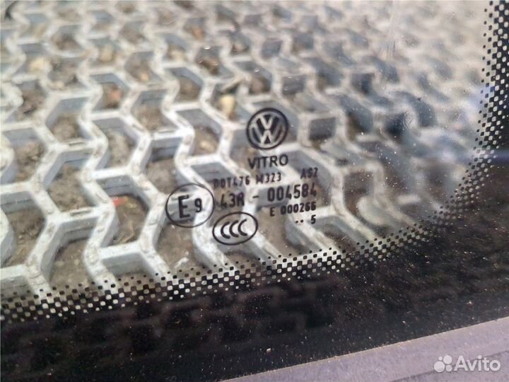 Стекло кузовное боковое Volkswagen Golf 7, 2015