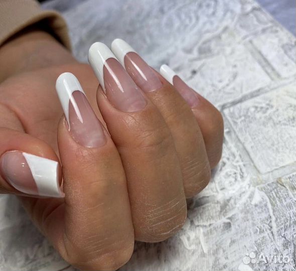 Маникюр и педикюр