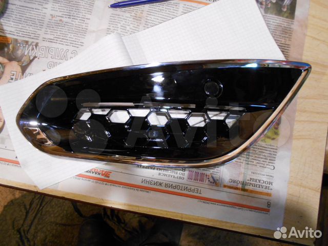 Вставка боковая левая хром volvo s60