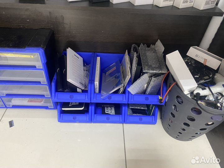 Магазин,Сервисный центр(ремонт телефонов)