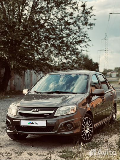 LADA Granta 1.6 МТ, 2015, 175 000 км