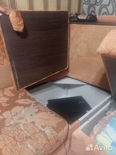 Угловой диван