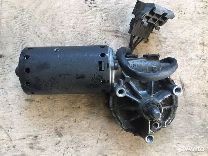 Моторчик стеклоочистителя Mercedes Benz S430L W220