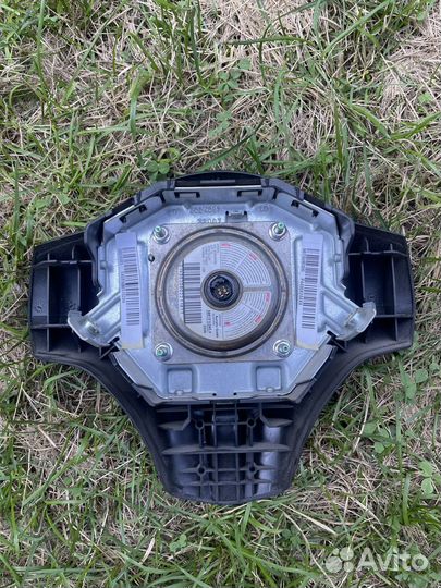 Подушка безопасности водителя Mitsubishi Colt Z3