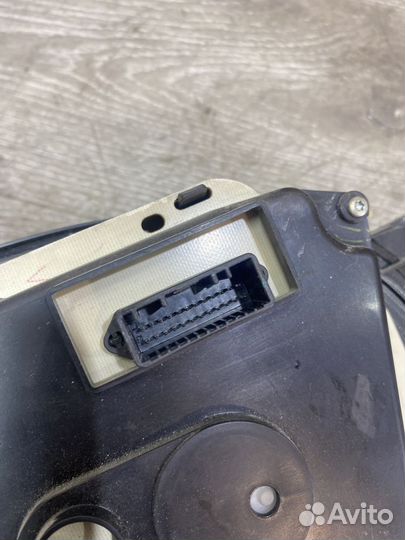 Панель приборов Renault Logan