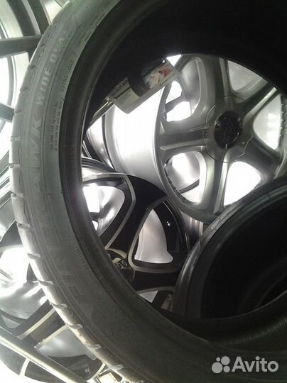 Firestone Firehawk TZ100 275/35 R20