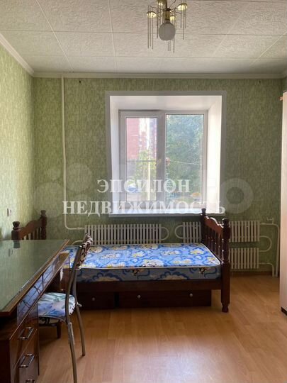 3-к. квартира, 60 м², 2/5 эт.