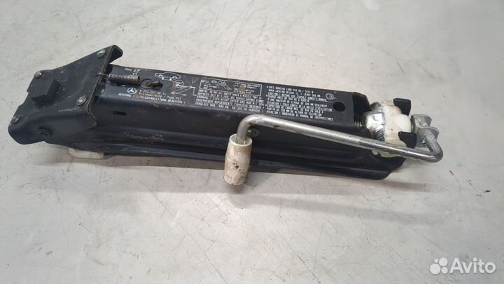 Домкрат Mercedes C W203, 2003