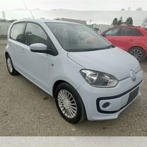 Volkswagen Up 1.0 AMT, 2013, 62 000 км, с пробегом, цена 651 000 руб.