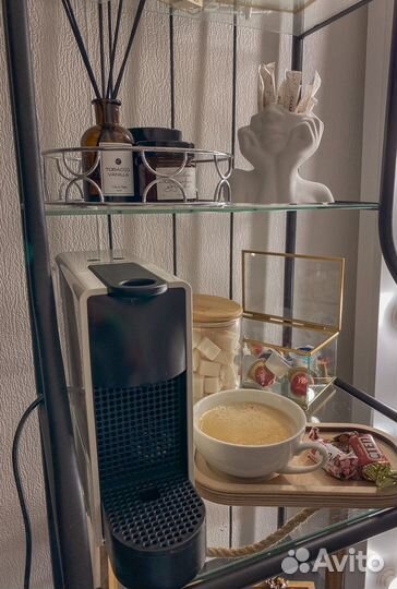 Маникюр,педикюр,наращивание ногтей