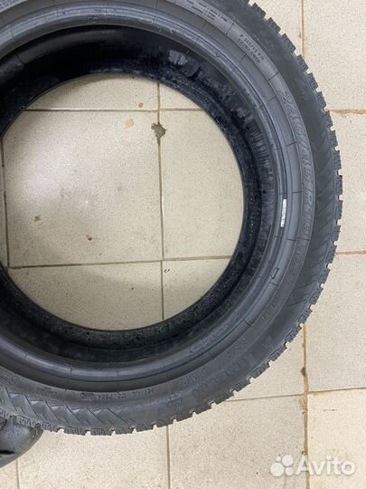 Pirelli Winter Carving Edge 245/45 R19