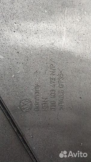 Крышка клапанная двс Volkswagen Touran, 2008