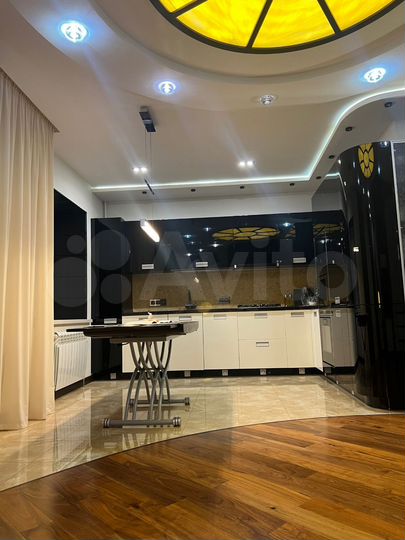 3-к. квартира, 105,7 м², 6/9 эт.