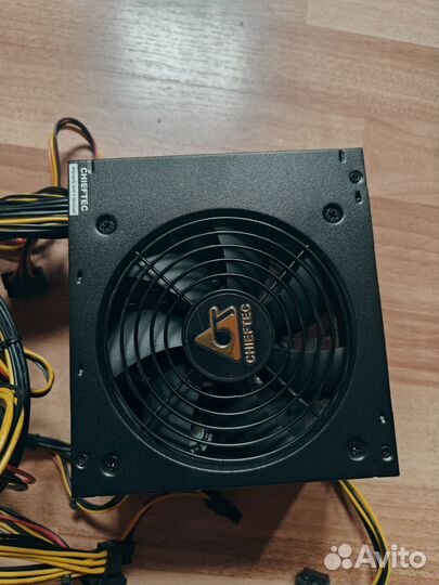 Блок питания Thermaltake 700w bbs-700s 80-Gold