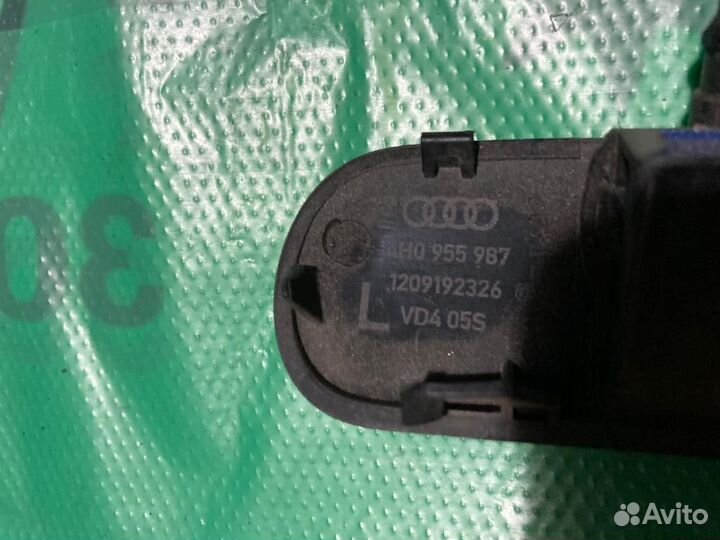 Стеклоомыватель Форсунка П,Л Audi A8 4H0955988, 87