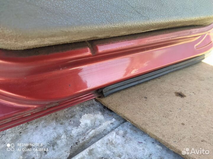 Задняя Правая дверь kalina 1